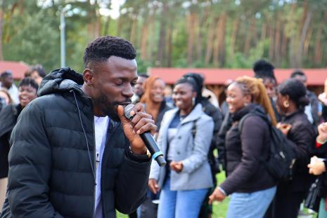 Zdjęcie studentów zagranicznych podczas pikniku integracyjnego