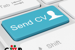 Grafika - biała klawiatura w której zamiast Caps Locka znajduje się niebieski przycisk SEND CV